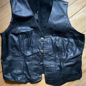Women’s leather riding vest with buffalo nickel buttons